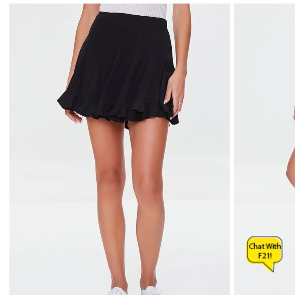 Forever 21 ‘godet’ black mini skirt size small NWT